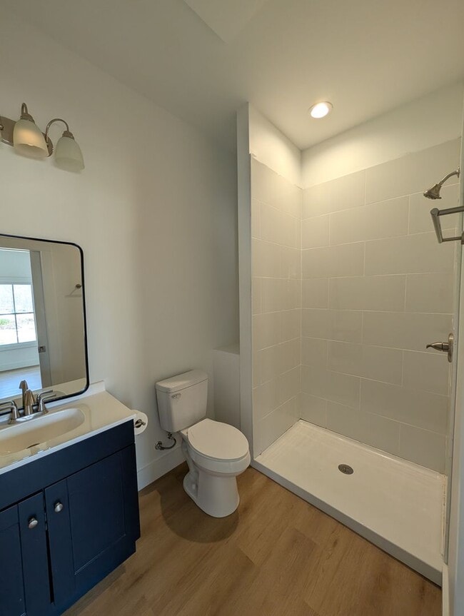 Building Photo - Barnardsville Rental!