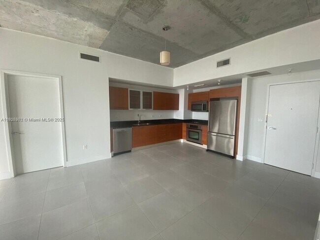 Building Photo - 3470 E Coast Ave