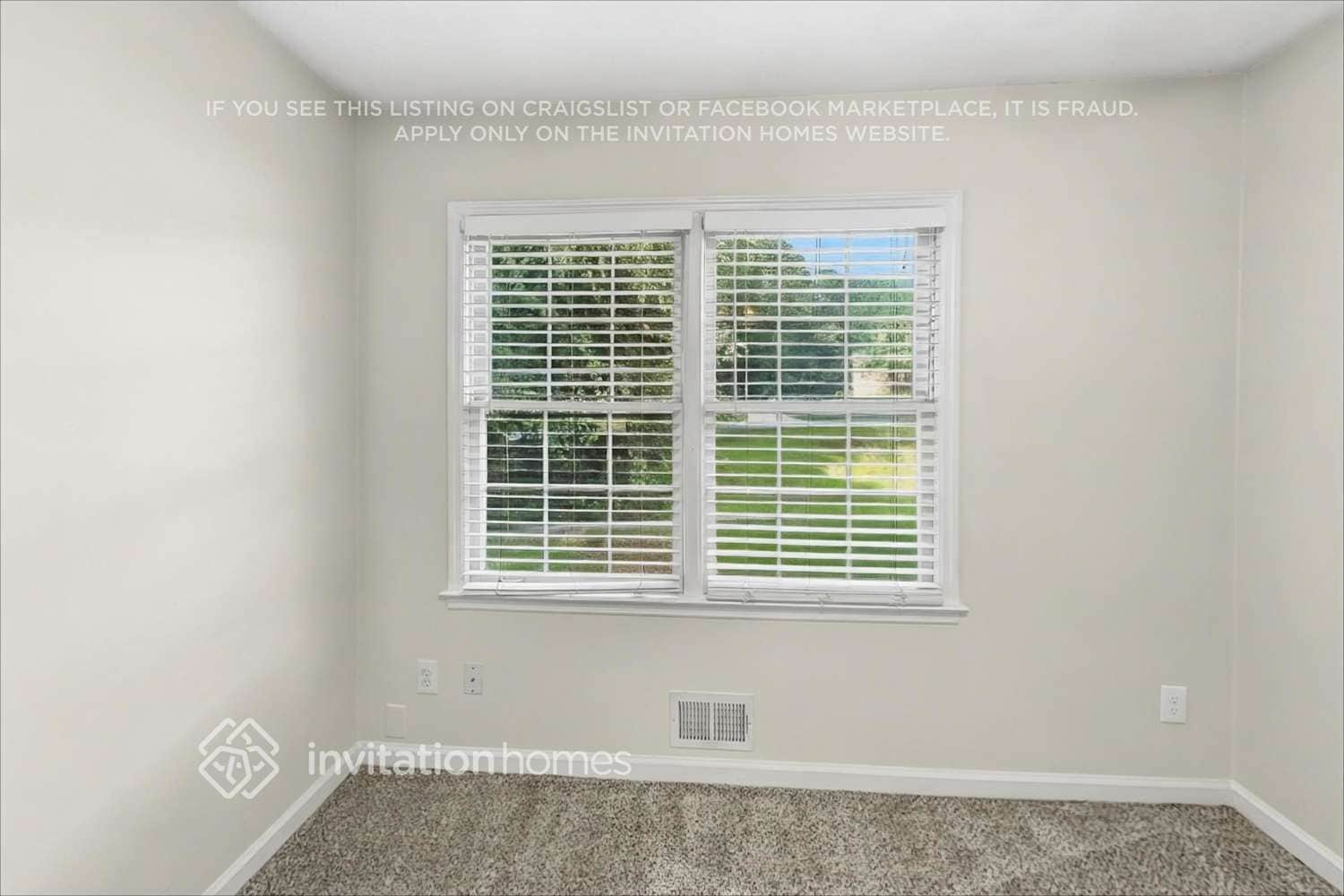 Building Photo - 1379 Hidden Cir