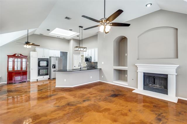 Building Photo - 613 Castleford Dr