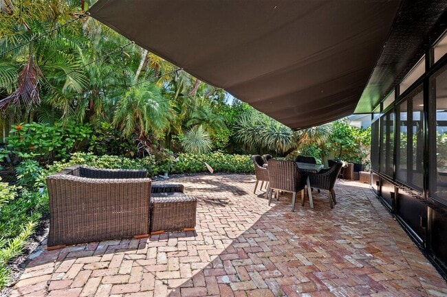 Building Photo - 109 Seashore Dr