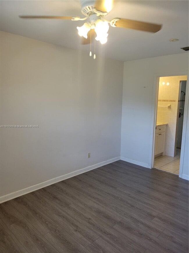 Building Photo - 6963 SW 40th St