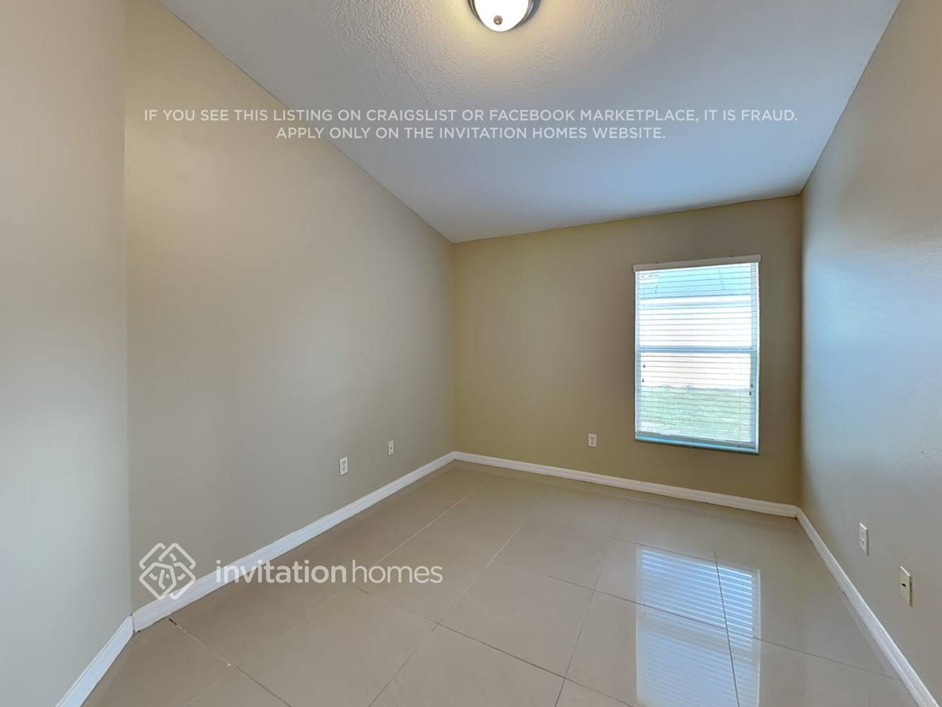 Building Photo - 2335 Roanoke Springs Dr