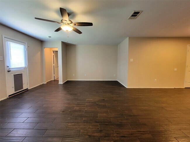 Building Photo - 1433 Kramer Ct