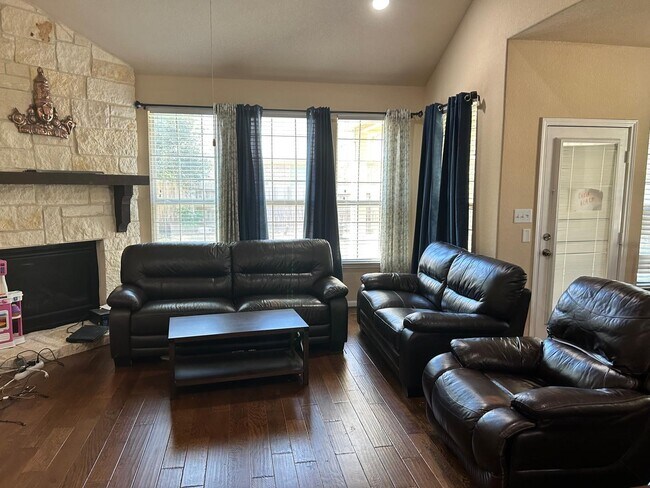 Building Photo - 17527 Browning Trace Ln