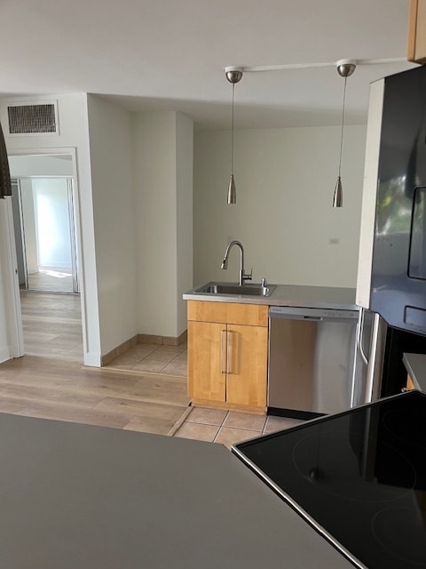 Kitchen with dinning room - 3949 Los Feliz Blvd