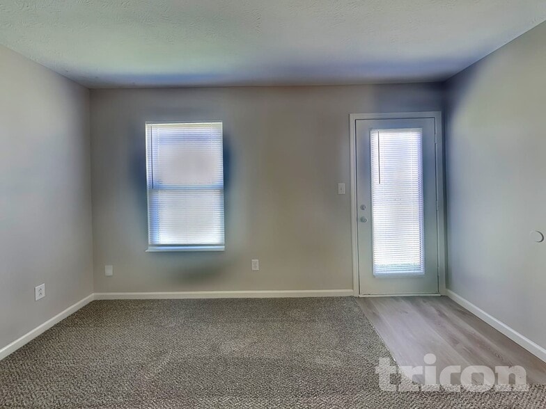 Building Photo - 2944 Mozart Way
