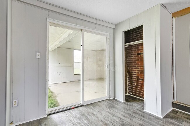 Building Photo - 2408 Blackiston Mill Rd