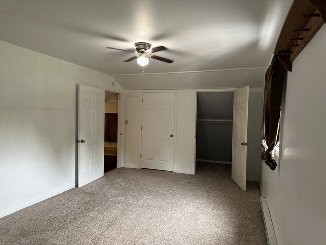 Building Photo - 6131 N 450 W