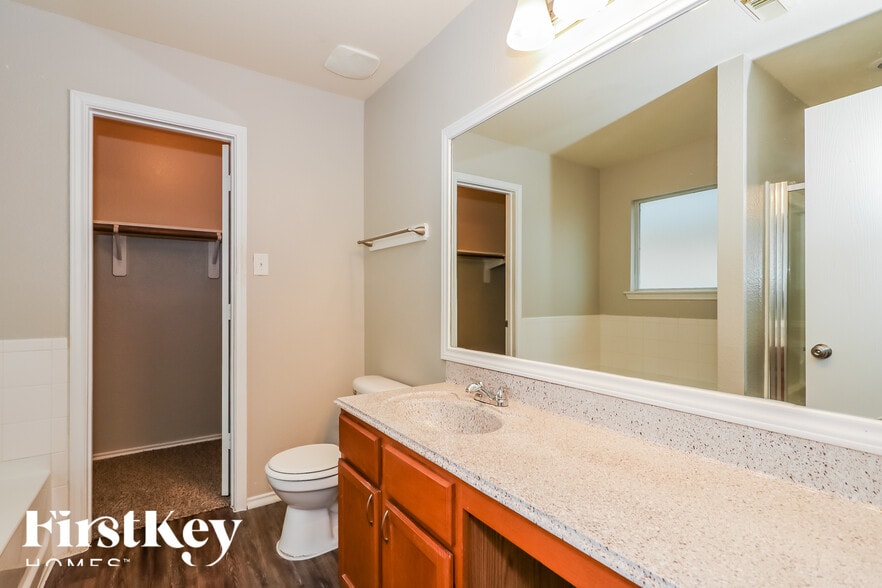 Building Photo - 3643 Bridgebluff Ln