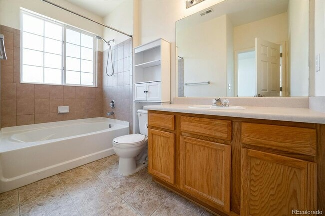 Building Photo - 361 Granby Way