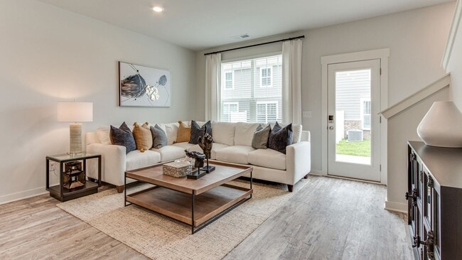 Building Photo - 2603 Comanche Ct