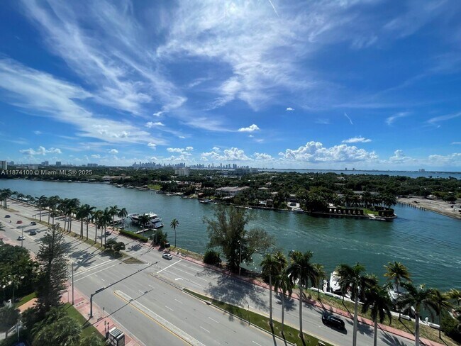 Building Photo - 5001 Collins Ave