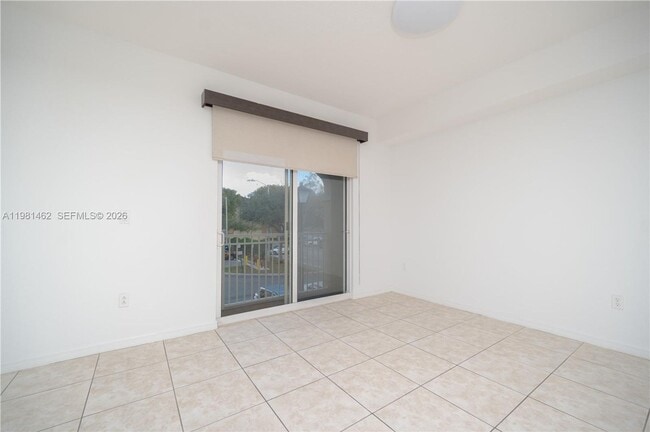 Building Photo - 10885 NW 89th Terrace