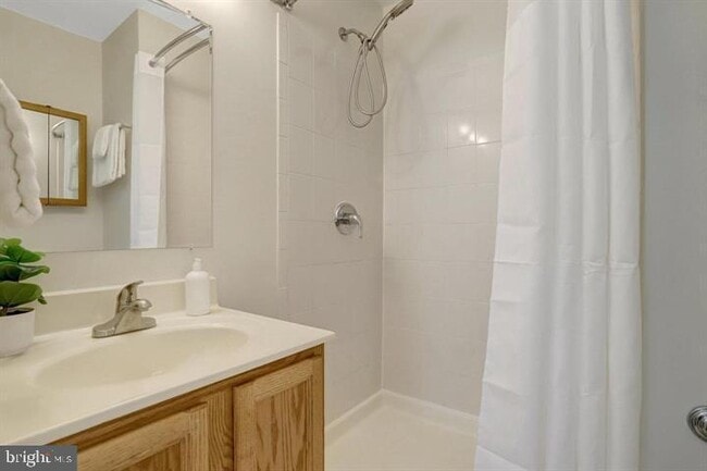 Building Photo - 6372 8th Cir