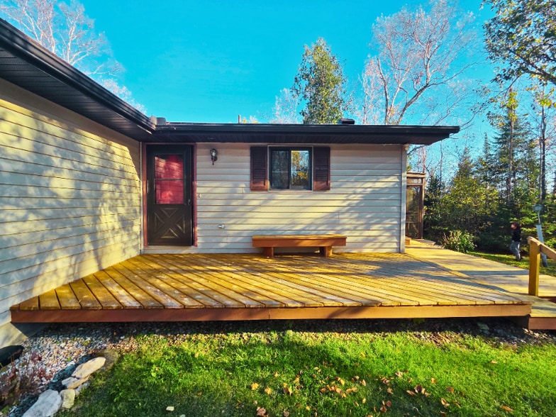 Building Photo - 510 M-35