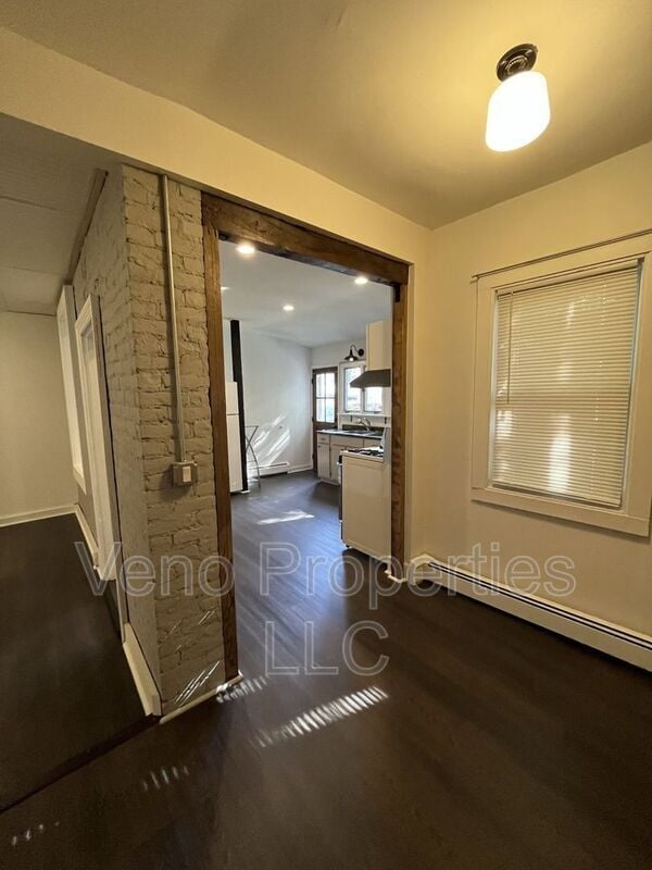 Building Photo - 3 Ashland Pl