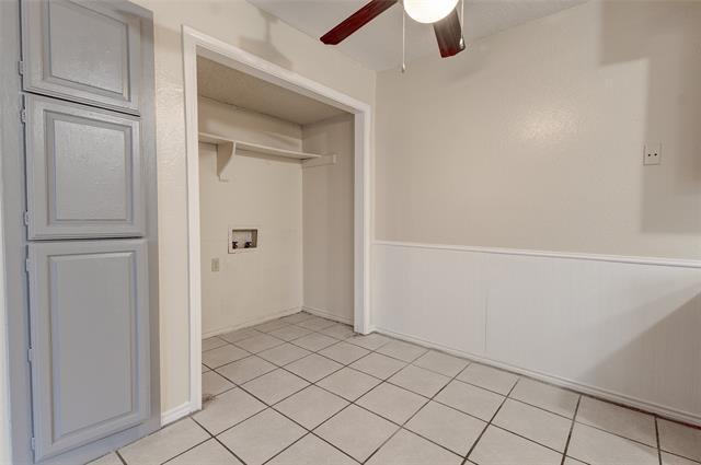 Building Photo - 203 W Trinity St