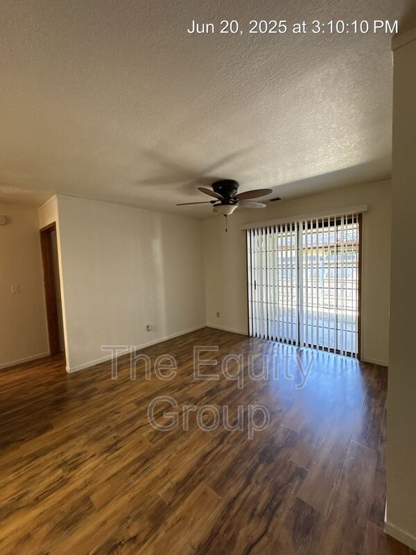 Building Photo - 4430 W Cypress Ave