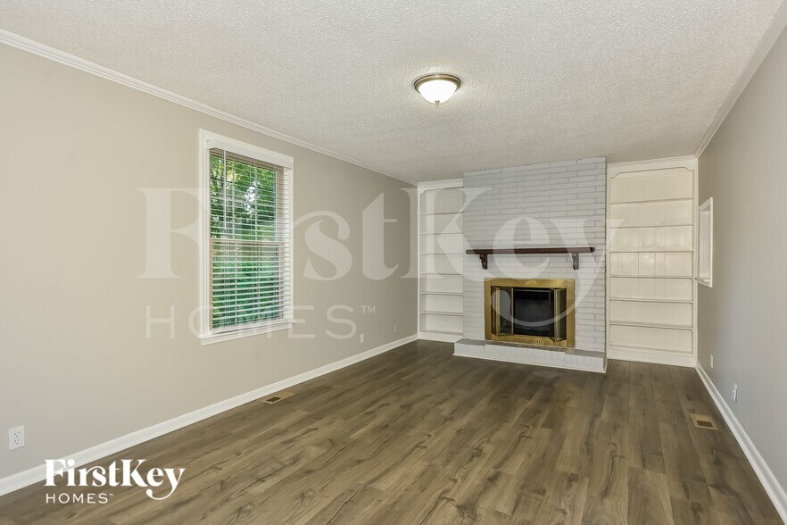 Building Photo - 4837 Concord Dr