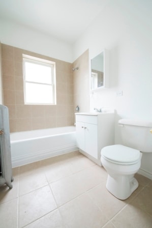 Building Photo - 7956 S Aberdeen St 1108-10 W 80th Chicago, IL 60620