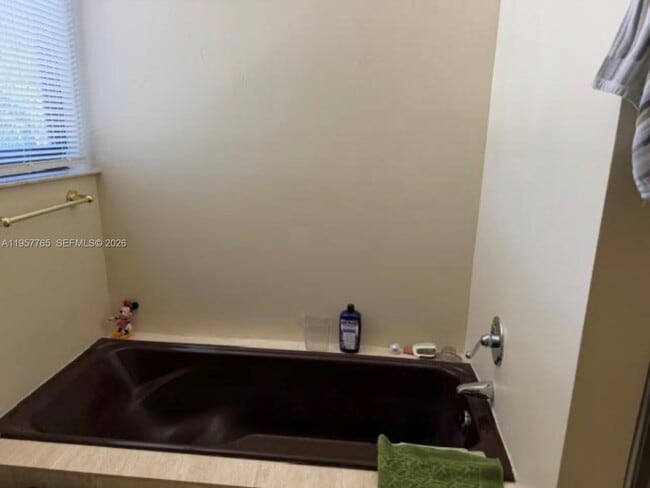 Building Photo - 3089 NE 183rd Ln