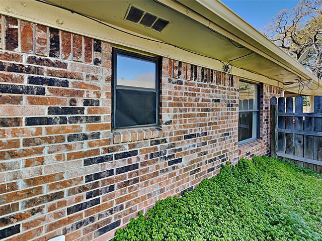 Building Photo - 1912 Crooked Ln