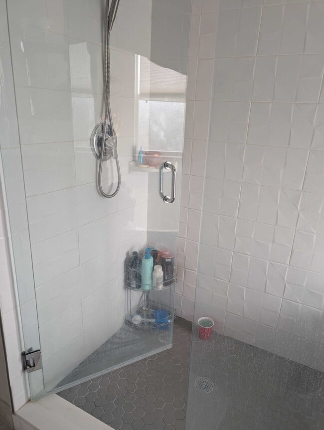 Building Photo - 9748 NW 1st Manor