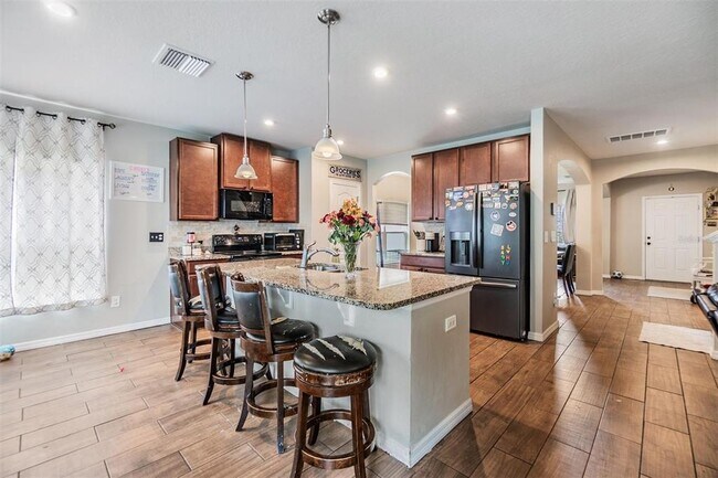 Building Photo - 2073 BRANDING IRON Way