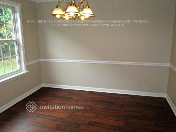 Building Photo - 3461 Glen Summit Ln