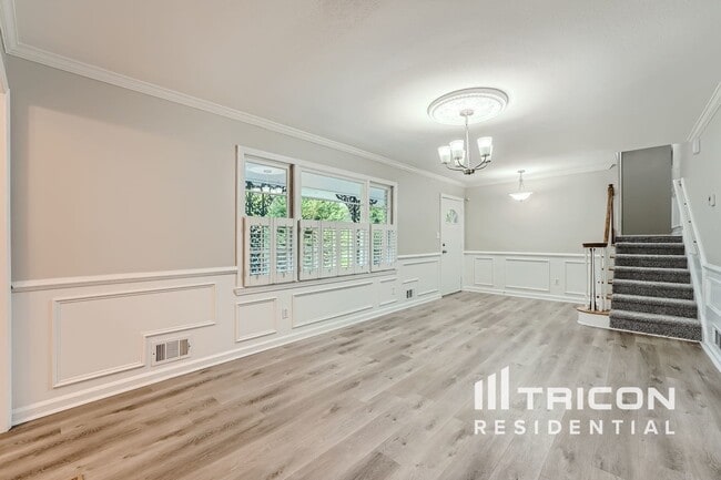 Building Photo - 4142 Pine Valley Dr
