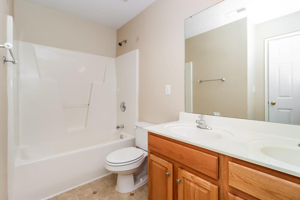 Building Photo - 6110 Colonial Garden Dr