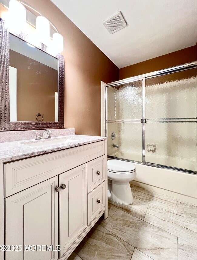 Building Photo - 163 Colony Ln