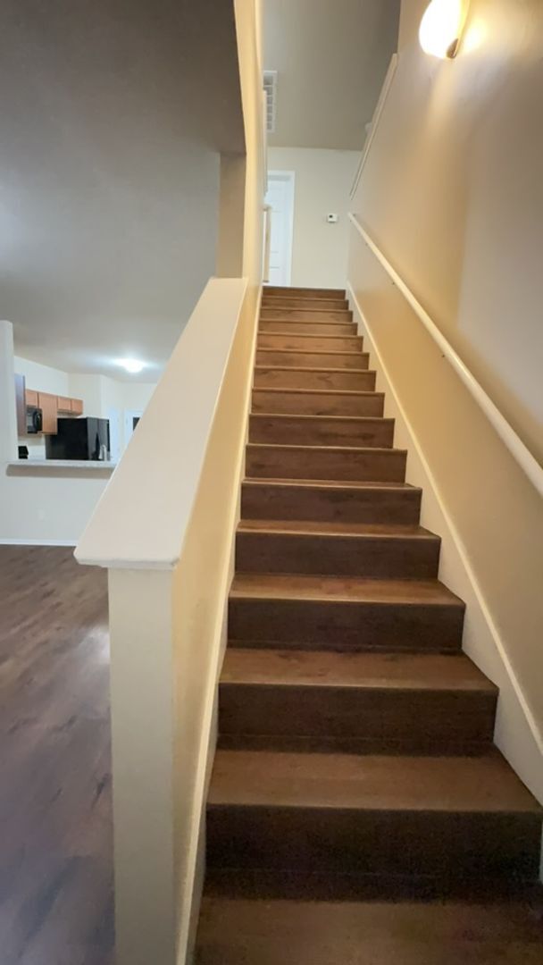 Building Photo - Spacious 4 Bedroom 2.5 Bathroom Home in Piedmont Schools