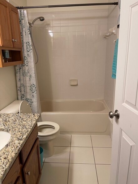 Building Photo - 12718 Country Brook Ln