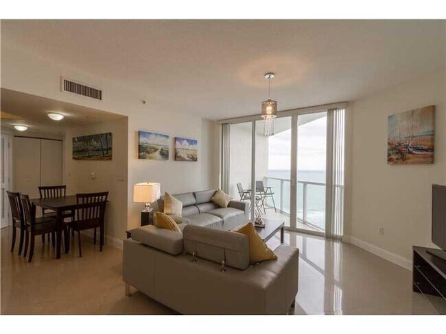 Building Photo - 16699 Collins Ave