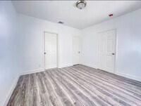 Building Photo - 2555 Pierce St