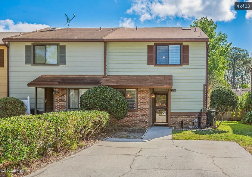 Building Photo - 11211 Windtree Dr