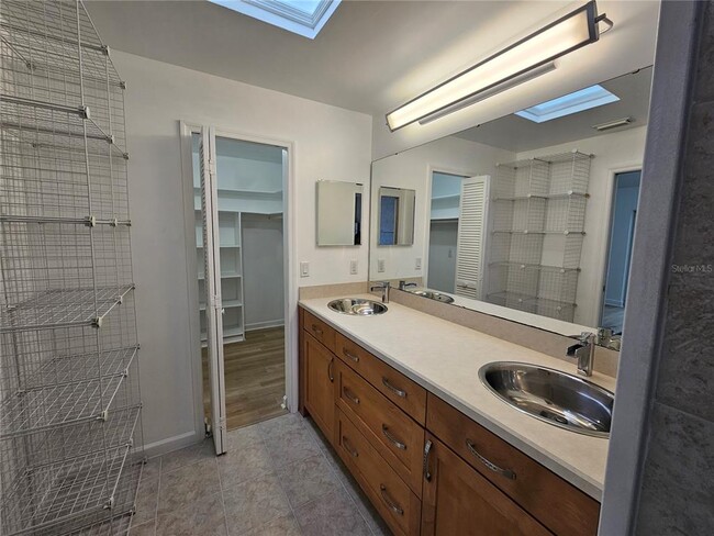 Building Photo - 149 Spring Chase Cir