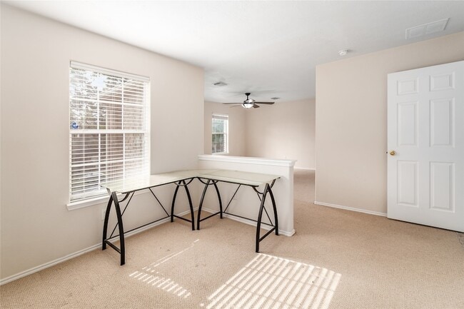 Building Photo - 18218 Thicket Grove Rd