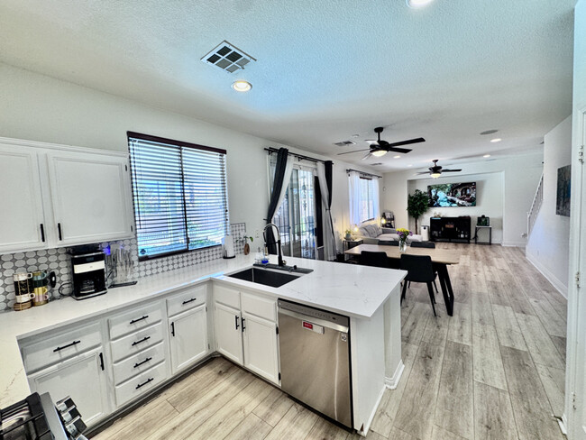 Building Photo - 3194 Lapis Beach Dr