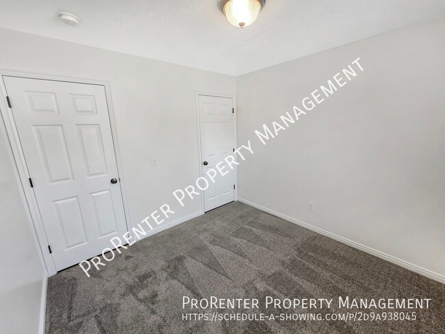 Building Photo - 551 S 375 W