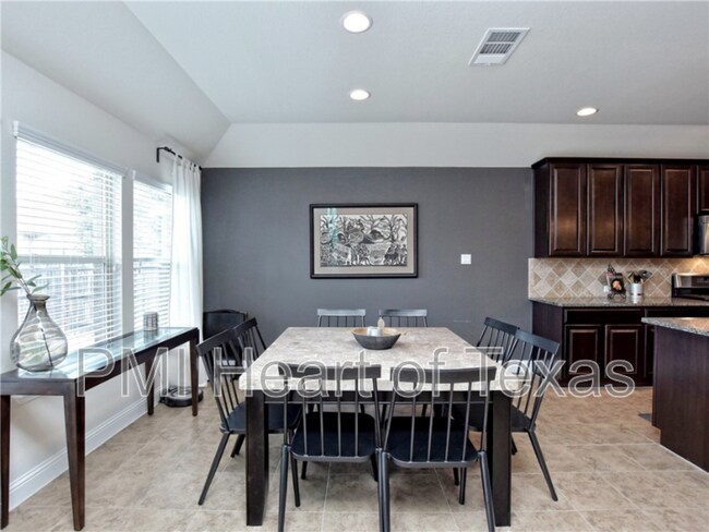 Building Photo - 2413 Grand Lake Pkwy