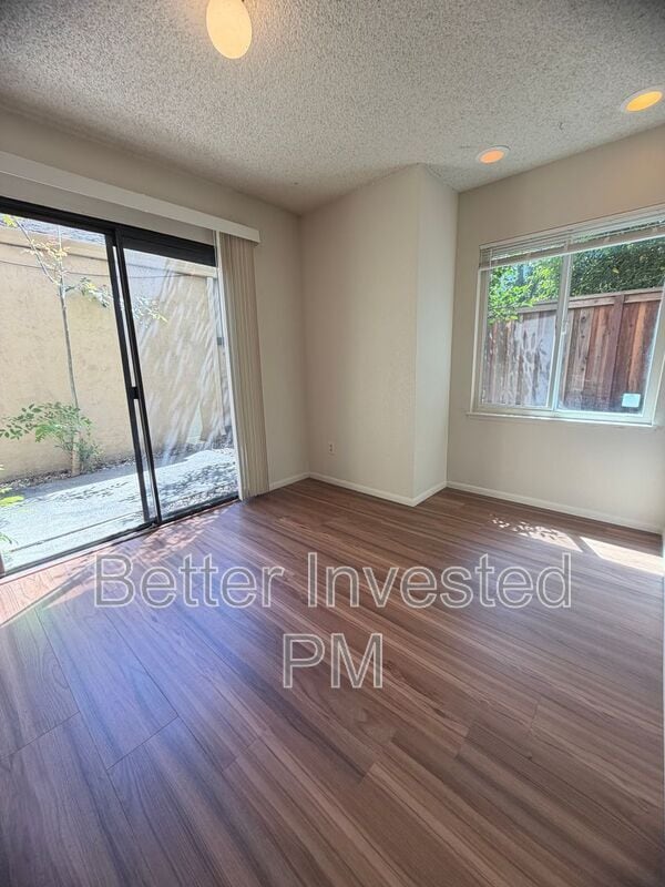 Building Photo - 2808 Tachevah Dr