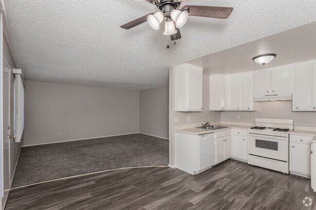 2BR, 2BA - 975-995 SF - Norwalk Terrace Apartments