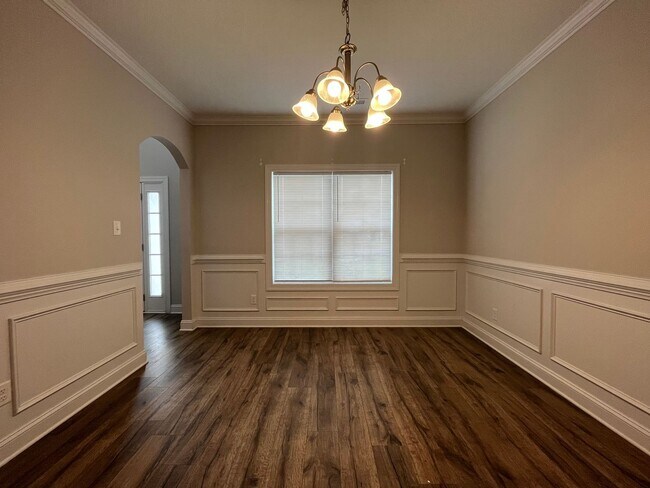 Building Photo - Welcome to Stateside!