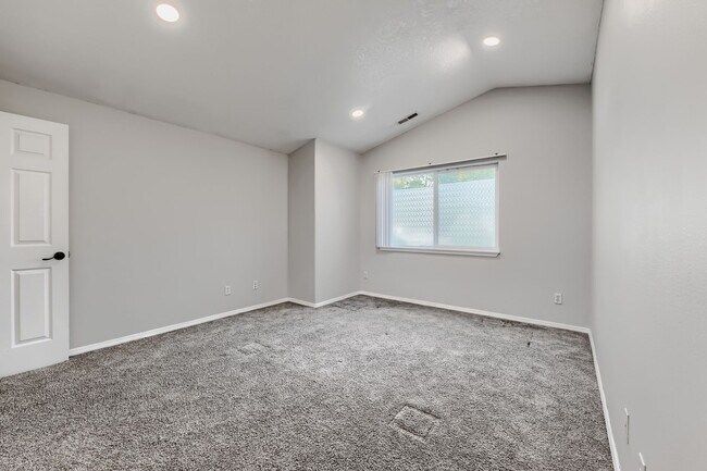 Building Photo - 4605 SW 164th Terrace