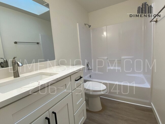 Building Photo - Charming 3-Bed, 2-Bath Home in Prime Feder...