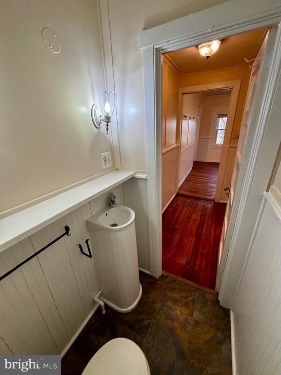 Building Photo - 8122 John Mosby Hwy