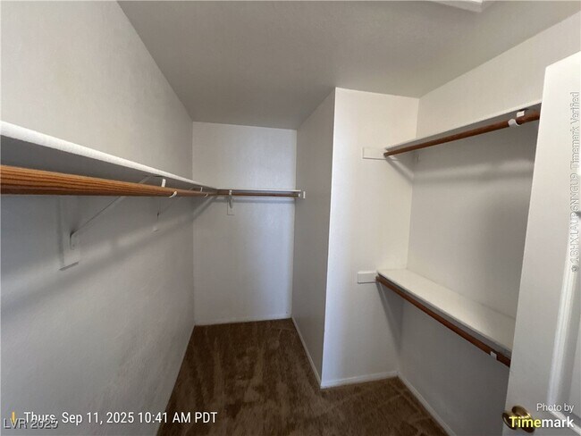 Building Photo - 3120 N Leafwood St